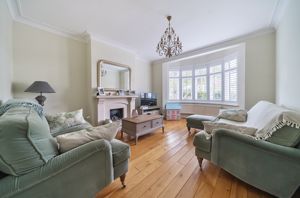 Lounge- click for photo gallery